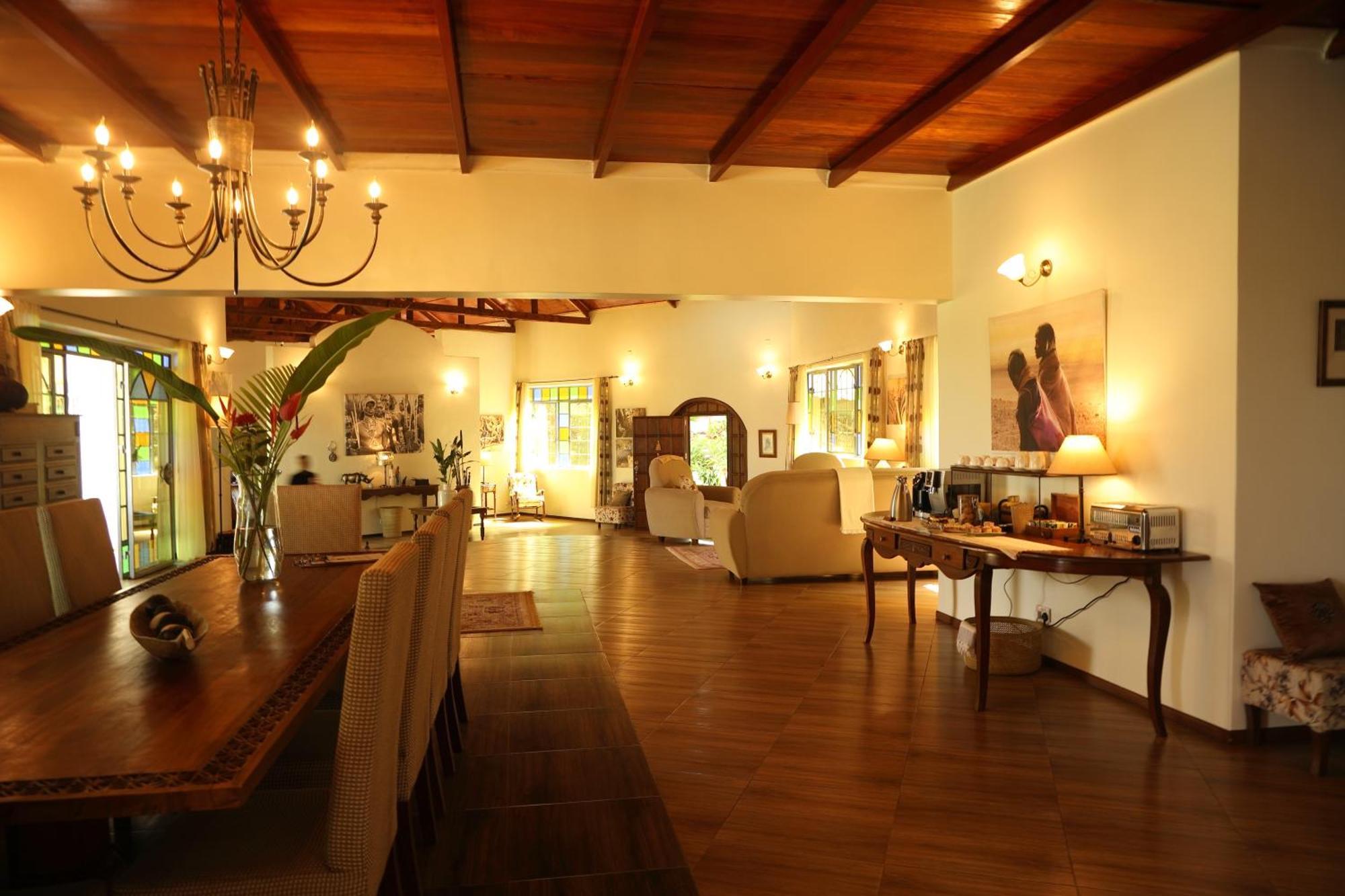 Pink Flamingo Boutique Hotel Моші Екстер'єр фото